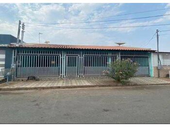 Casa em leilão - Rua Pinto-D'água, 13 - Cuiabá/MT - Banco Bradesco S/A | Z29879