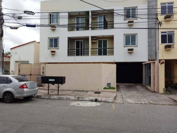 Apartamentos e Flats em leilão - Rua Gonçalves Dias, 180 - Campos dos Goytacazes/RJ - Banco Santander Brasil S/A | Z30021LOTE034