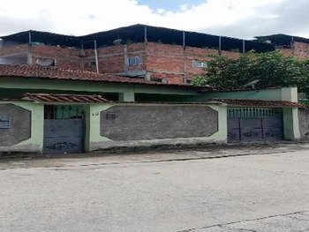 Casa em leilão - Rua Geraldo Rodrigues de Souza, 121 - São Gonçalo/RJ - Banco Bradesco S/A | Z30015