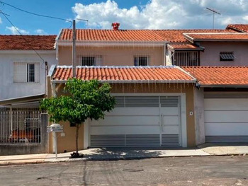 Casa em leilão - Rua Minas Gerais, 10-51 - Bauru/SP - Banco Santander Brasil S/A | Z30036LOTE007