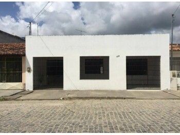Casa em leilão - Rua Quarenta, 259 - Nossa Senhora do Socorro/SE - Banco Santander Brasil S/A | Z30021LOTE013