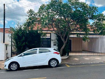 Casa em leilão - Rua Lafayette José Spínola, 1801 - São José do Rio Preto/SP - Banco Santander Brasil S/A | Z30036