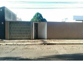 Casa em leilão - Rua Cruzeiro do Sul, 656 - Campo Grande/MS - Rodobens Administradora de Consórcios Ltda | Z29977LOTE019