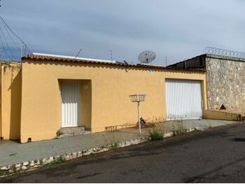 Casa em leilão - Alameda João Batista Rezende, 104 - Uberlândia/MG - Bari Companhia Hipotecária | Z29871LOTE001