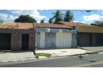 Casa em leilão - Avenida Governador Virgílio Távora, 14 - Juazeiro do Norte/CE - Banco Santander Brasil S/A | Z30021LOTE174