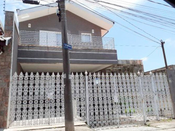 Casa em leilão - Rua Fortaleza, 159 - Jundiaí/SP - Banco Santander Brasil S/A | Z30222LOTE002