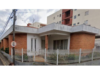 Casa em leilão - Avenida Getúlio Vargas, 4-90 - Bauru/SP - Outros Comitentes | Z30252LOTE001