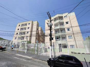 Apartamentos e Flats em leilão - Estrada Jerusalém, 686 - Embu das Artes/SP - Banco Santander Brasil S/A | Z30255LOTE195
