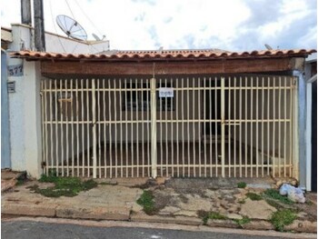 Casa em leilão - Rua Doutor Dalmacio Azevedo, 383 - Tatuí/SP - Banco Santander Brasil S/A | Z30160LOTE002