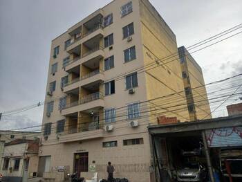 Apartamentos e Flats em leilão - Avenida Braz de Pina, 756 - Rio De Janeiro/RJ - Banco Santander Brasil S/A | Z30255LOTE089