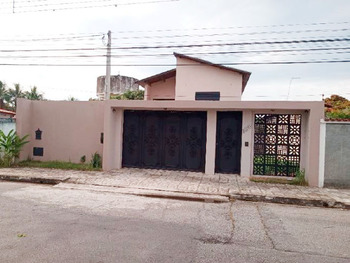 Casa em leilão - Rua Presidente Roosevelt, 130 - Lorena/SP - Banco Santander Brasil S/A | Z29894