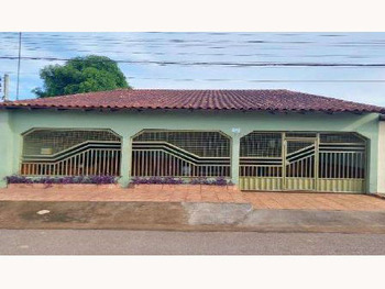 Casa em leilão - Rua Governador Valadares, 3721 - Porto Velho/RO - Banco Bradesco S/A | Z30087LOTE019