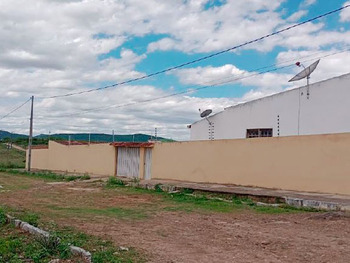 Casa em leilão - Rua Projetada, 04 - Tacaimbó/PE - Banco Santander Brasil S/A | Z29894