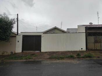Casa em leilão - Rua Roque Temponi, 588 - Brodowski/SP - Banco Santander Brasil S/A | Z30172LOTE012