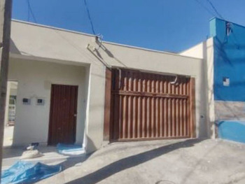 Casa em leilão - Rua Três, 45 - Santa Luzia/MG - Itaú Unibanco S/A | Z30257LOTE007