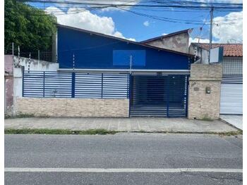 Casa em leilão - Rua Dom Pedro I, 199 - Campina Grande/PB - Banco Santander Brasil S/A | Z30085