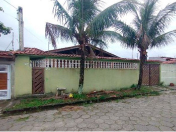 Casa em leilão - Rua Morvan Figueiredo, 115 - Itanhaém/SP - Banco Santander Brasil S/A | Z30261LOTE006