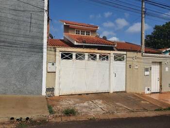 Casa em leilão - Rua Ângelo Martins, 42 - Ourinhos/SP - Banco Santander Brasil S/A | Z30507LOTE189