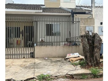 Casa em leilão - Rua Sadi Lazari, 384 - Cascavel/PR - Banco Santander Brasil S/A | Z30330LOTE010