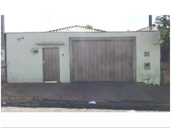 Casa em leilão - Avenida Arid Nasser, 284 - Araraquara/SP - Rodobens Administradora de Consórcios Ltda | Z30368LOTE010