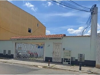 Casa em leilão - Rua Gê Alves de Medeiros, 333 - Osasco/SP - Itaú Unibanco S/A | Z30272LOTE005