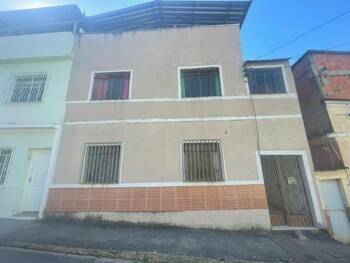 Casa em leilão - Rua Fidélis Guimarães, 192/192A - São João Del Rei/MG - Banco Santander Brasil S/A | Z30255LOTE239