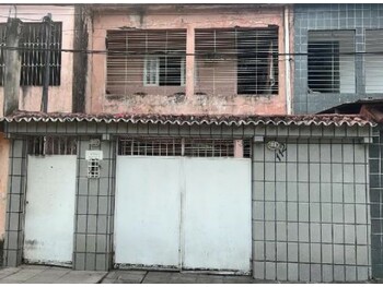 Casa em leilão - Rua Francisco Borges, 112 - Jaboatão dos Guararapes/PE - Itaú Unibanco S/A | Z30386LOTE006
