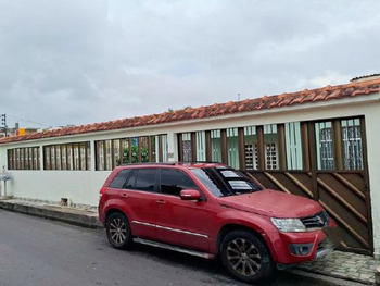 Casa em leilão - Rua Professora Amanda Cavalcante, 25 - Manaus/AM - Banco Santander Brasil S/A | Z30323LOTE004