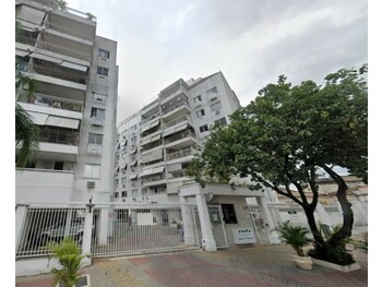 Apartamento em Rio de Janeiro / RJ - Vila Valqueire