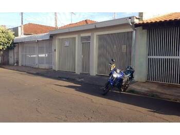 Casa em leilão - Rua Monteiro Lobato, 1331 - Jaboticabal/SP - Banco Santander Brasil S/A | Z30507LOTE110