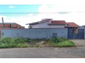 Casa em leilão - Rua Bahia, 229 - Ouro Preto do Oeste/RO - Banco Bradesco S/A | Z30504LOTE010
