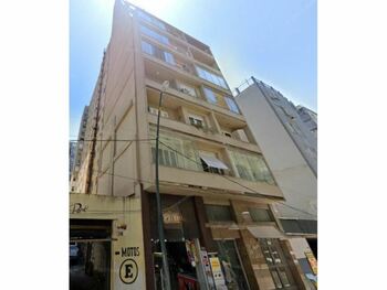 Apartamento em leilão - Rua Marechal Floriano Peixoto, 435 - Porto Alegre/RS - Bari Companhia Hipotecária | Z30887LOTE015
