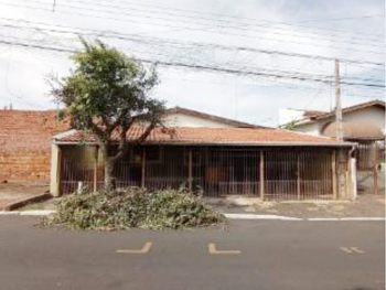 Casa em leilão - Rua Piauí, 216 - Sumaré/SP - Bari Companhia Hipotecária | Z30887LOTE006