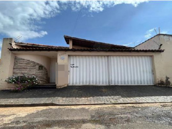 Casa em leilão - Rua Rio Grande do Norte, 2029 - Uberlândia/MG - Banco Bradesco S/A | Z30855LOTE007