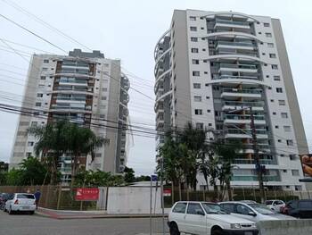 Apartamento em leilão - Rua Virgilino Ferreira de Souza, 206 - São José/SC - Banco Santander Brasil S/A | Z31092LOTE001