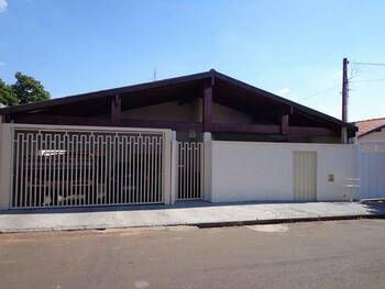 Casa em leilão - Rua Tapajós, 4077 - Jales/SP - Banco Santander Brasil S/A | Z31084LOTE010
