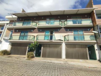 Casa em leilão - Rua Catuaba, 47 - Nova Friburgo/RJ - Banco Bradesco S/A | Z31124LOTE005