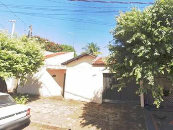 Casa em leilão - Rua Thomaz Ceneviva Netto, 400 - Bebedouro/SP - Banco Santander Brasil S/A | Z31005LOTE017