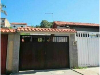 Casa em leilão - Rua Capitão Felinto dos Santos, 113 - São Gonçalo/RJ - Itaú Unibanco S/A | Z31221LOTE013