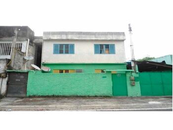 Casa em leilão - Rua Maria Amélia de Almeida, 342 - São Gonçalo/RJ - Banco Bradesco S/A | Z31350LOTE055