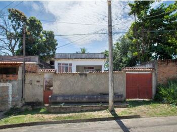 Casa em leilão - Rua Xingu, 115 - São Gonçalo/RJ - Banco Santander Brasil S/A | Z31347LOTE011