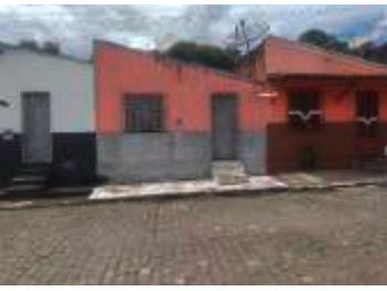 Casa em leilão - Rua Humberto de Campos, 758 - Coaraci/BA - Banco Bradesco S/A | Z31216LOTE024