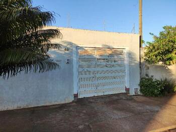 Casa em leilão - Rua dos Lírios, 40 - Santa Cruz das Palmeiras/SP - Banco Santander Brasil S/A | Z31347LOTE046