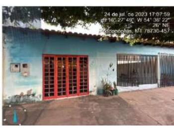 Casa em leilão - Rua Tupinambás, 429 - Rondonópolis/MT - Banco Santander Brasil S/A | Z31347LOTE148
