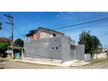 Casa em leilão - Rua das Camélias, s/nº  - Cabo Frio/RJ - Banco Bradesco S/A | Z31350LOTE049