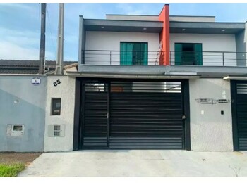 Casa em leilão - Avenida Inácio Batista de Faria, 85 - Caraguatatuba/SP - Banco Santander Brasil S/A | Z31353LOTE005