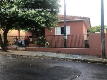 Casa em leilão - Rua Varginha, 25 - Presidente Venceslau/SP - Banco Bradesco S/A | Z31407LOTE004