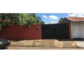 Casa em leilão - Rua Elizabete Galeni, 165 - Pirassununga/SP - Creditas Soluções Financeiras Ltda | Z31548LOTE009