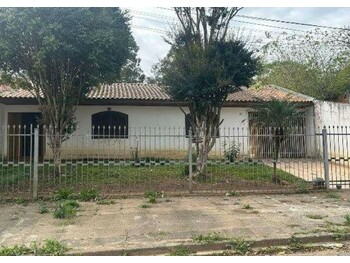 Casa em leilão - Rua Antenor Pereira, 44 - Curitiba/PR - Banco Bradesco S/A | Z31665LOTE005