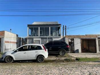 Casa em leilão - Rua Demétrio Nunes Ribeiro, 487 - Pelotas/RS - Banco Santander Brasil S/A | Z31766LOTE016